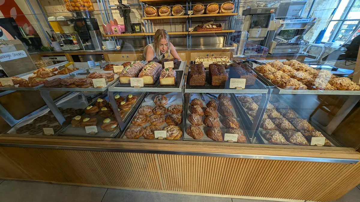 Warrens Bakery – bakery in Newlyn, Penzance